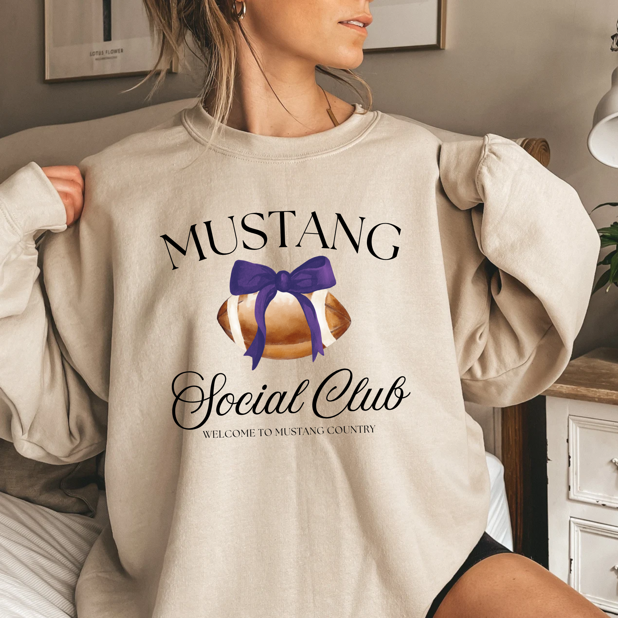 Gildan Softstyle Mustang Social Club Sweatshirt