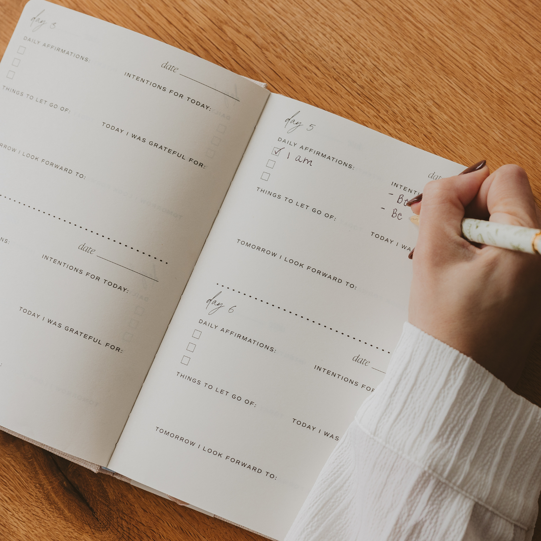 Gratitude Journal - Daily Prompts