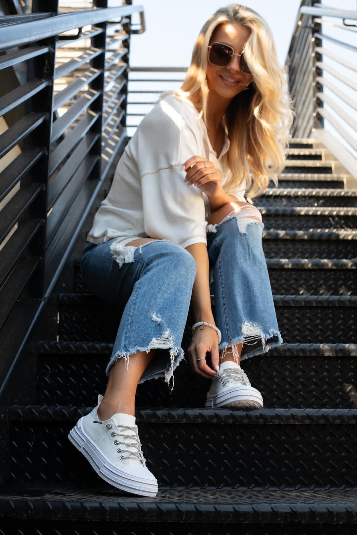 Aman Sneakers in White