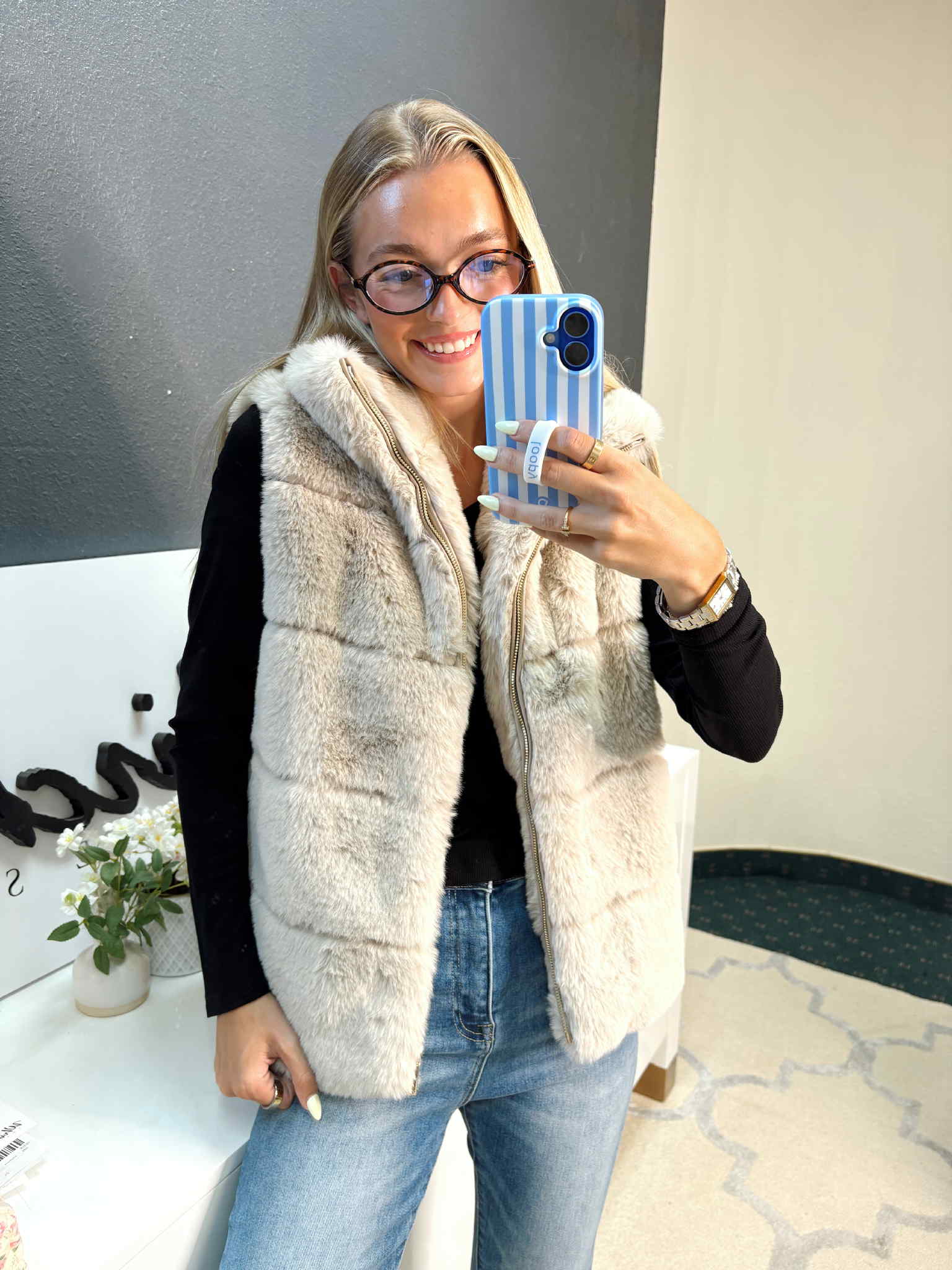 Crème Cloud Faux Fur Vest