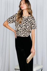 Leopard Print Short Sleeve Jacquard Knit Top