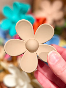 Flower Claw Clip