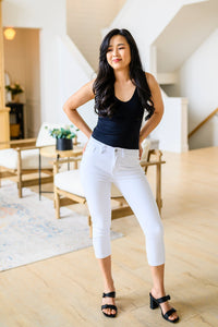 Certifiably Cool Mid-Rise Judy Blue Capris