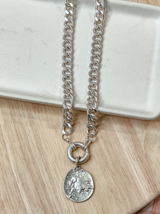 Medallion Chunk Necklace