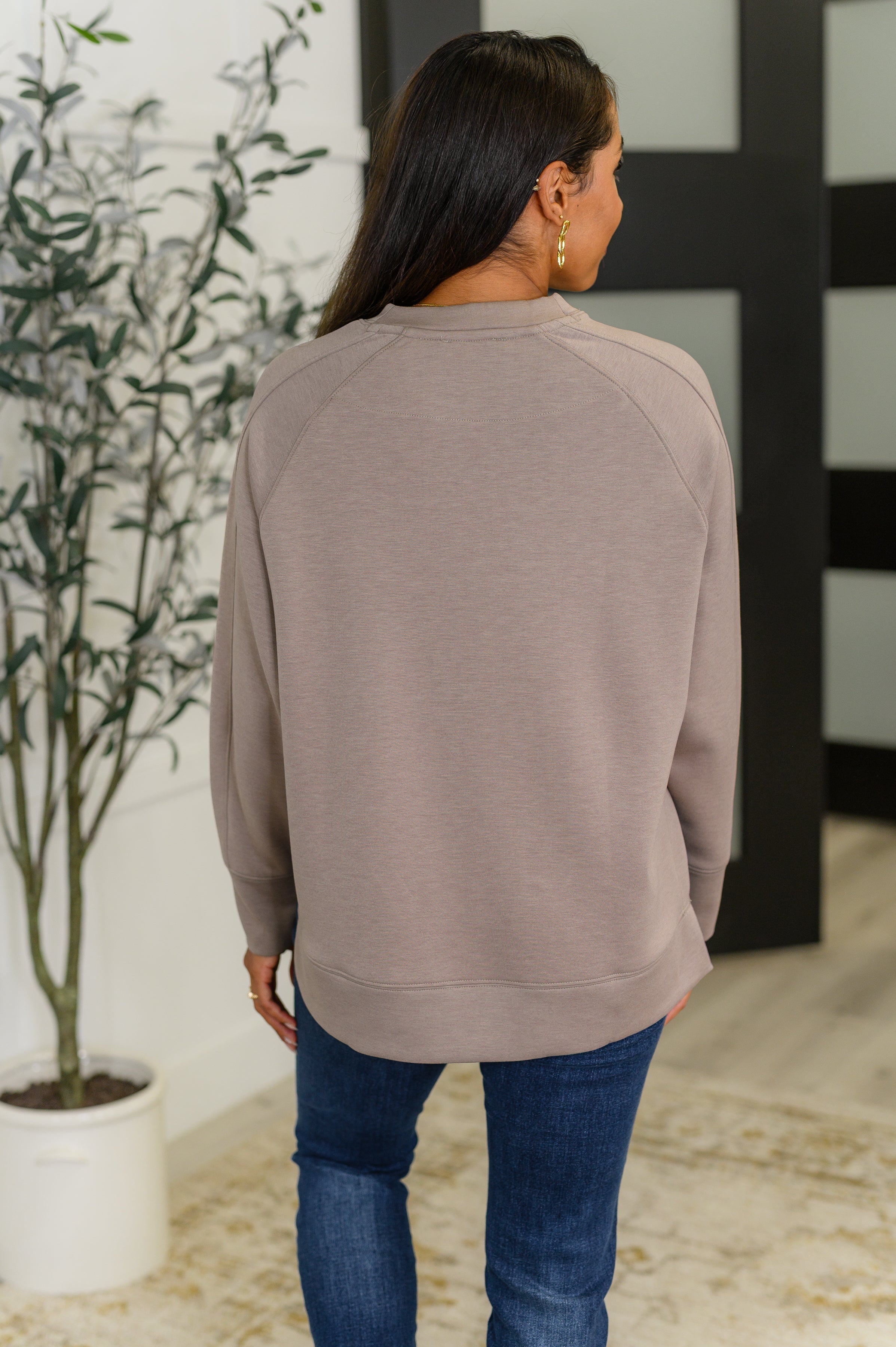It's The Little Things Relaxed Scuba Pullover in Cocoa