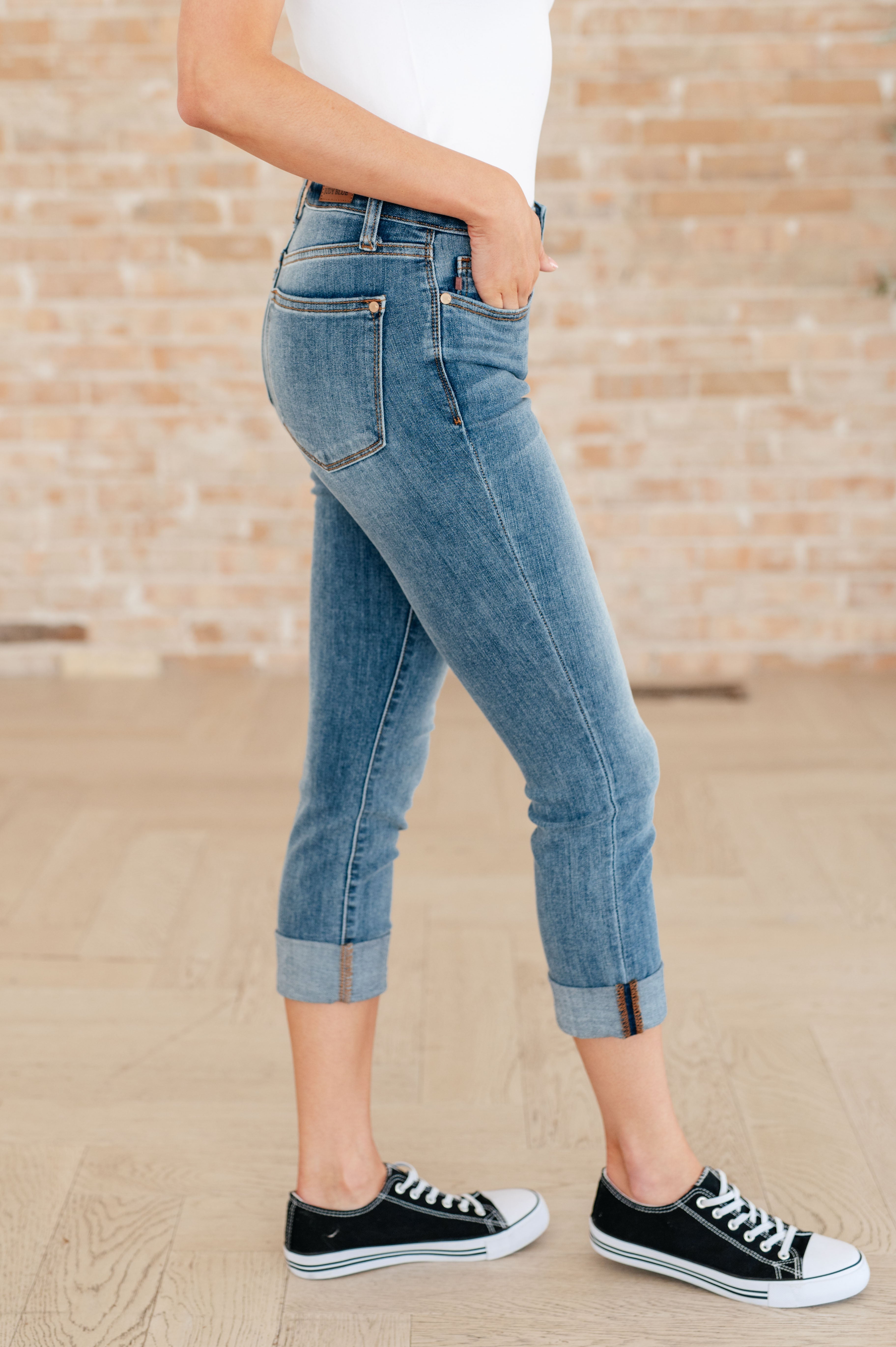 Laura Mid Rise Cuffed Skinny Judy Blue Capri Jeans