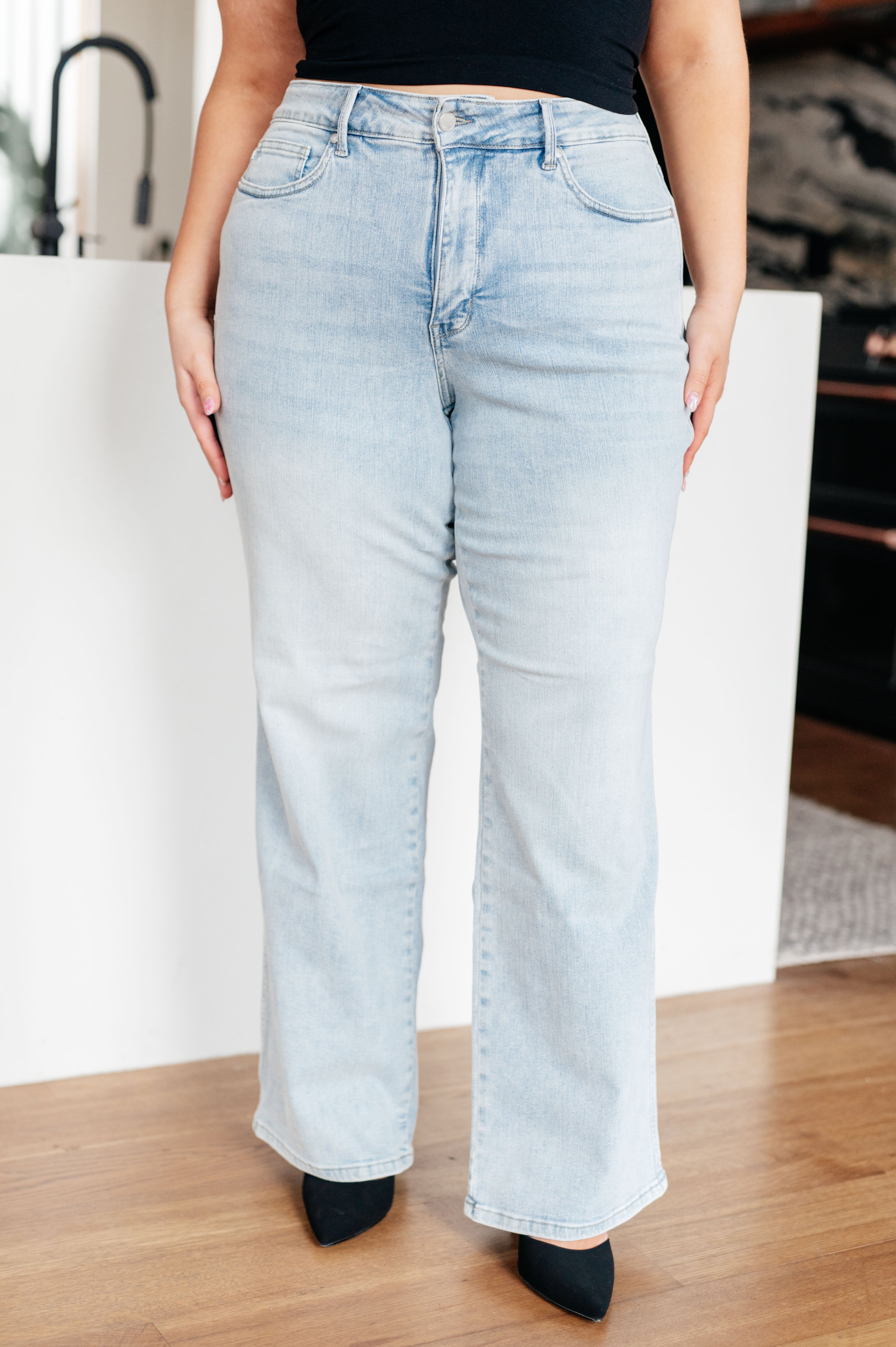 Judy Blue Brooke High Rise Control Top Vintage Wash Straight Jeans