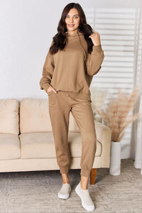 High Rise Relaxed Joggers in Mocha