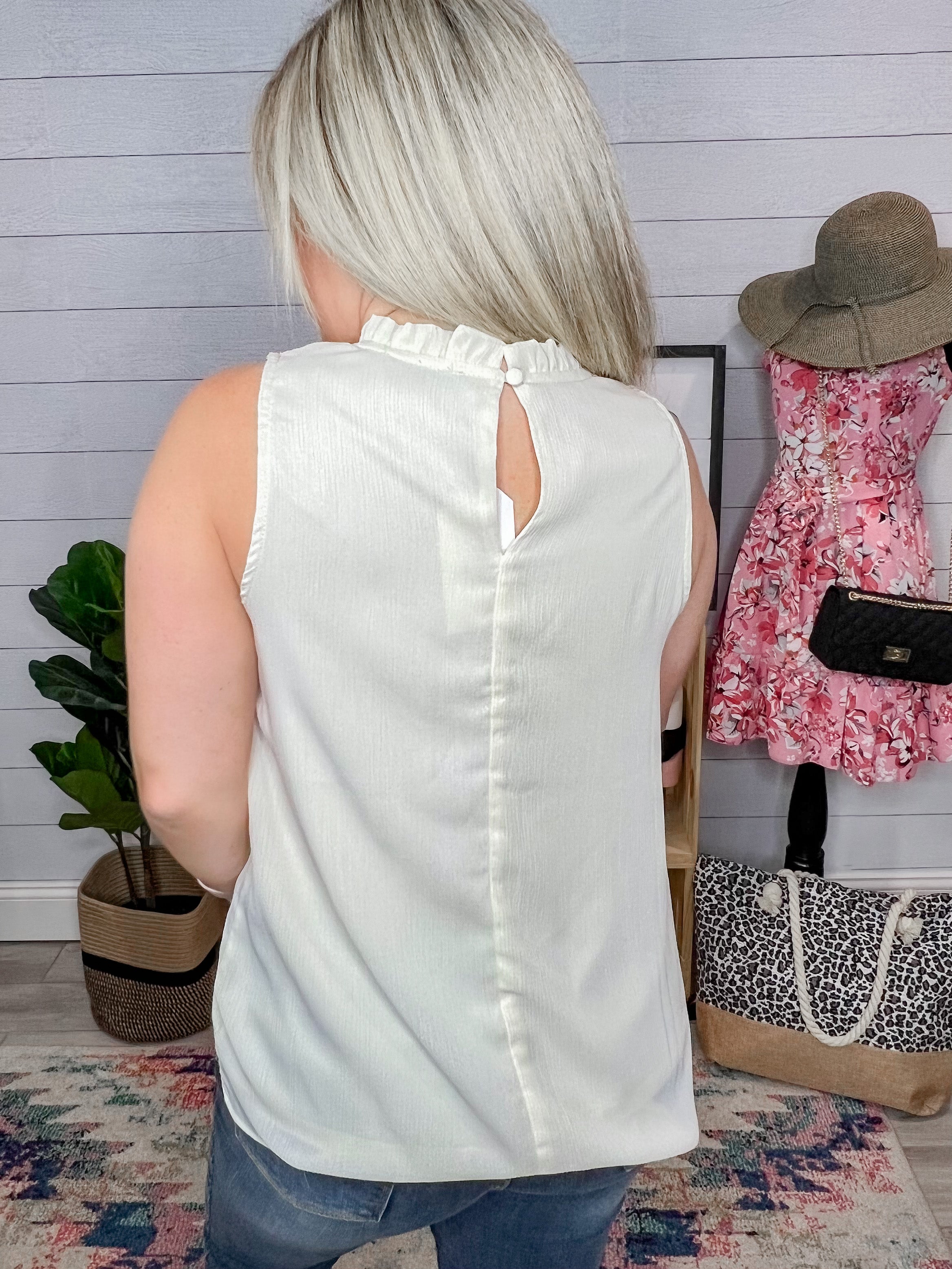Santana Sleeveless Smocked Blouse