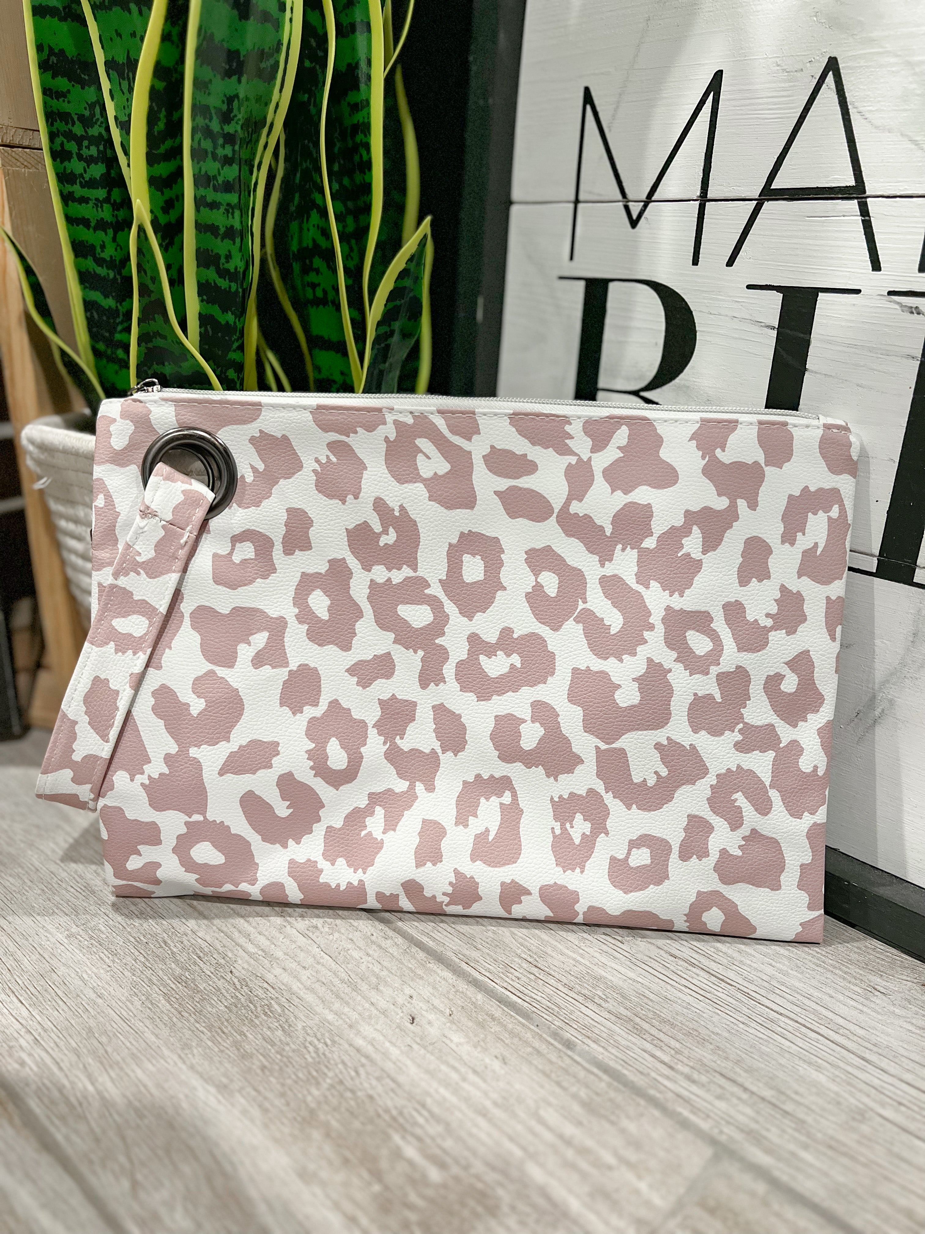 Leopard Clutch