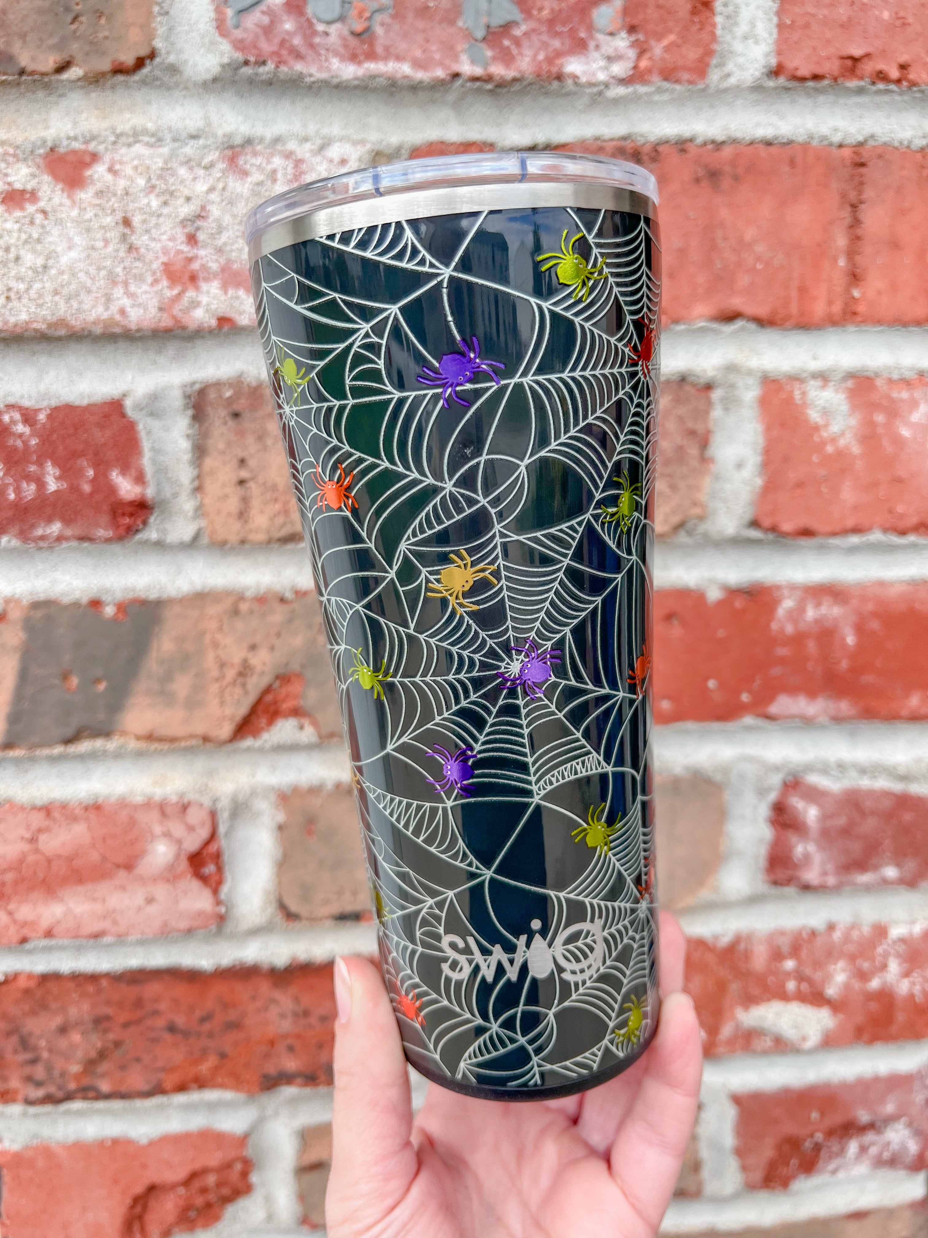 Swig Life Glow in the Dark Itsy Bitsy Tumbler (22oz)
